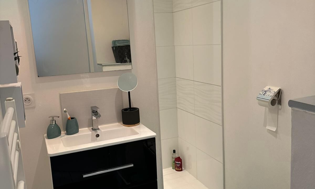 Photo of Bathroom in Port de St Goustan