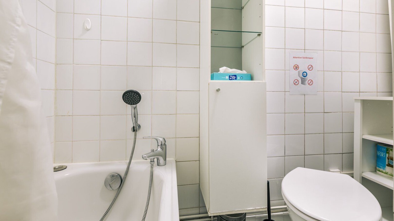 Photo of Bathroom in Saint-Cloud