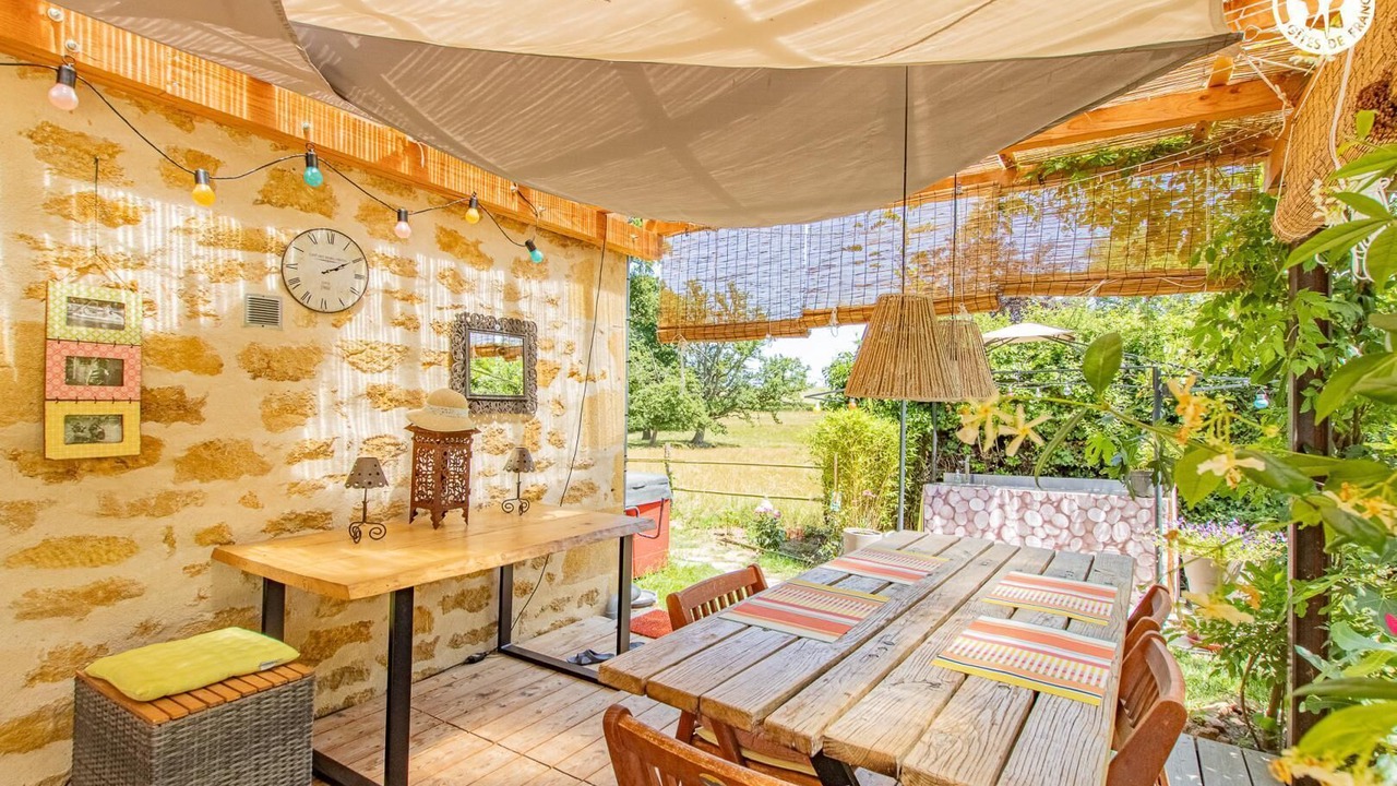 Photo of Outdoor in Anzy-le-Duc