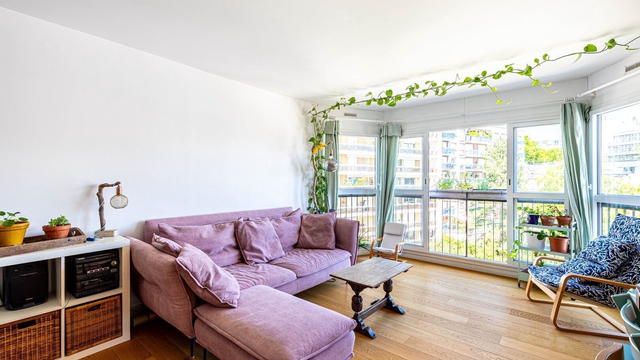 Photo of Livingroom in Combat