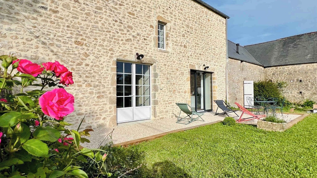Photo of Outdoor in Saint-Cyr