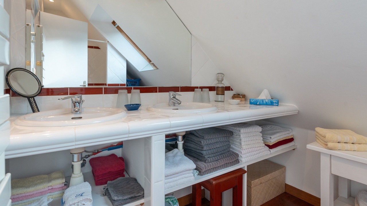 Photo of Bathroom in La Trinite-sur-Mer
