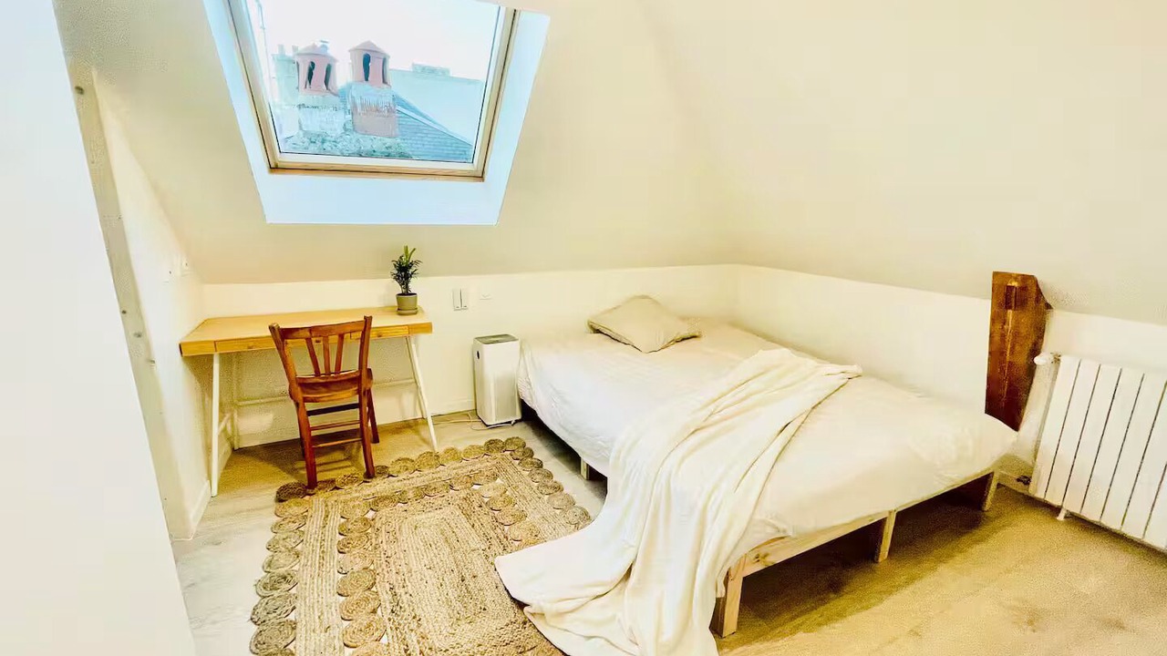 Photo of Bedroom in Graville