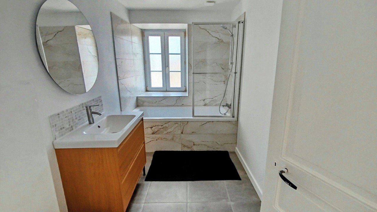 Photo of Bathroom in Scaer