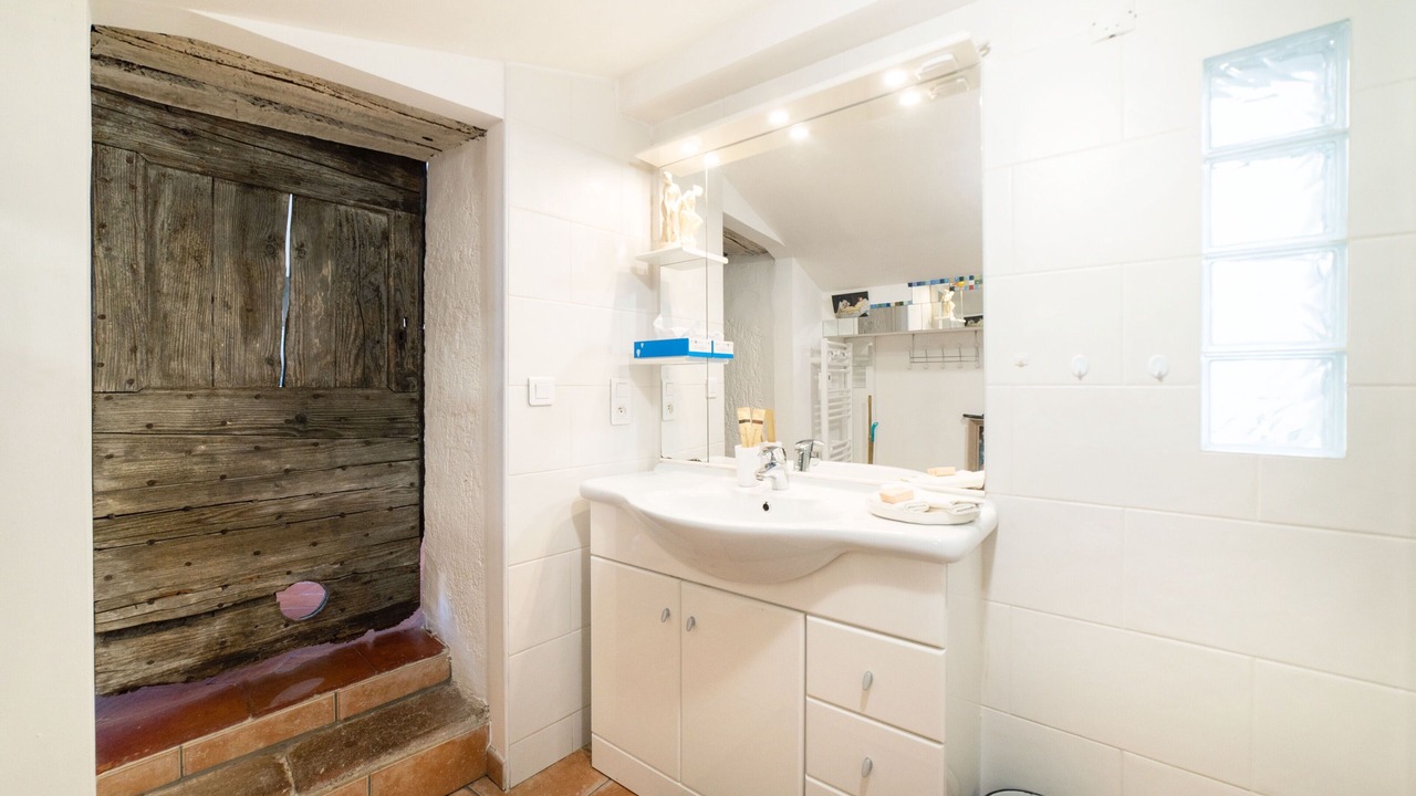 Photo of Bathroom in Maureillas-Las-Illas