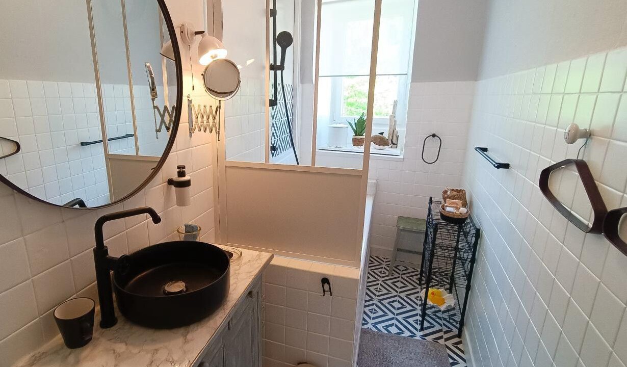Photo of Bathroom in Vaillac