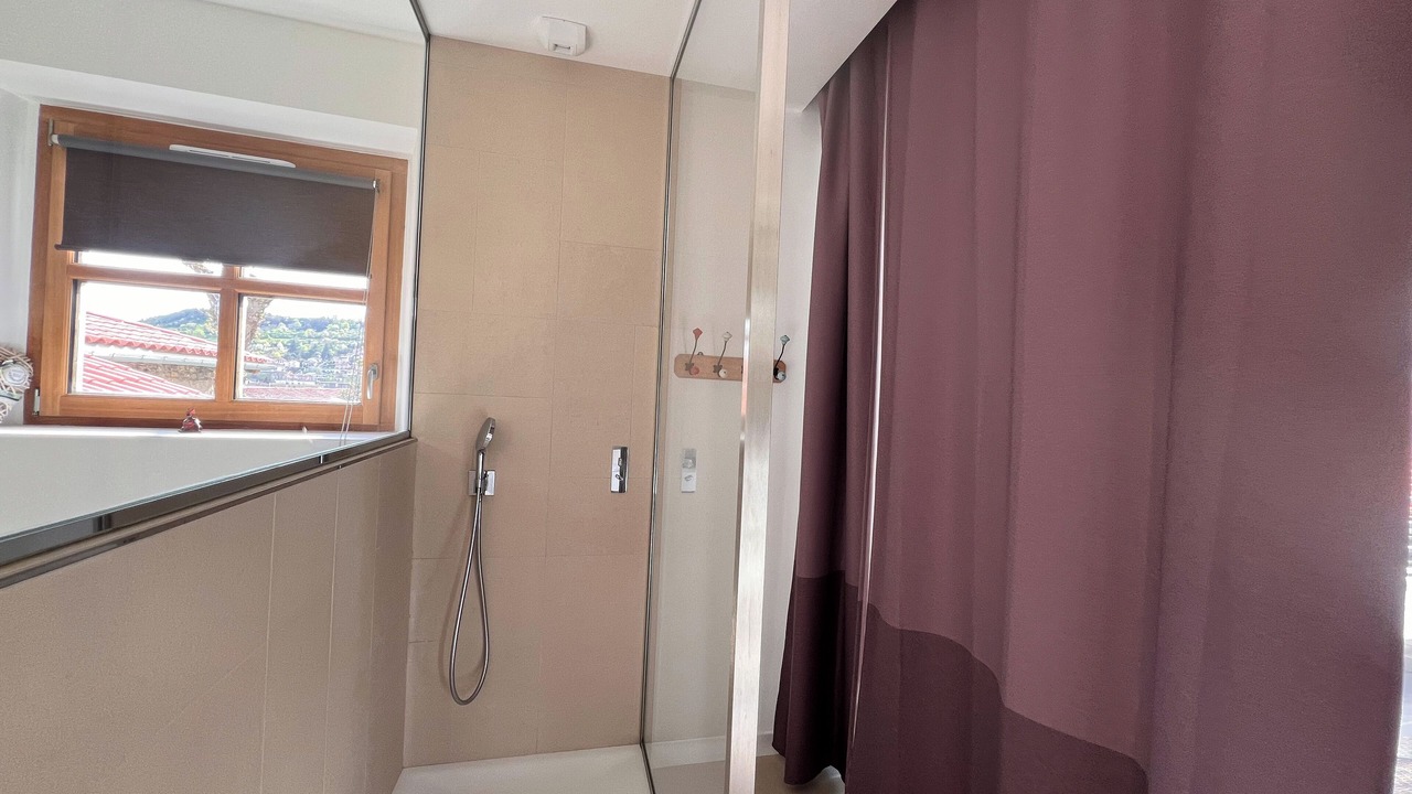 Photo of Bathroom in Le Puy-en-Velay