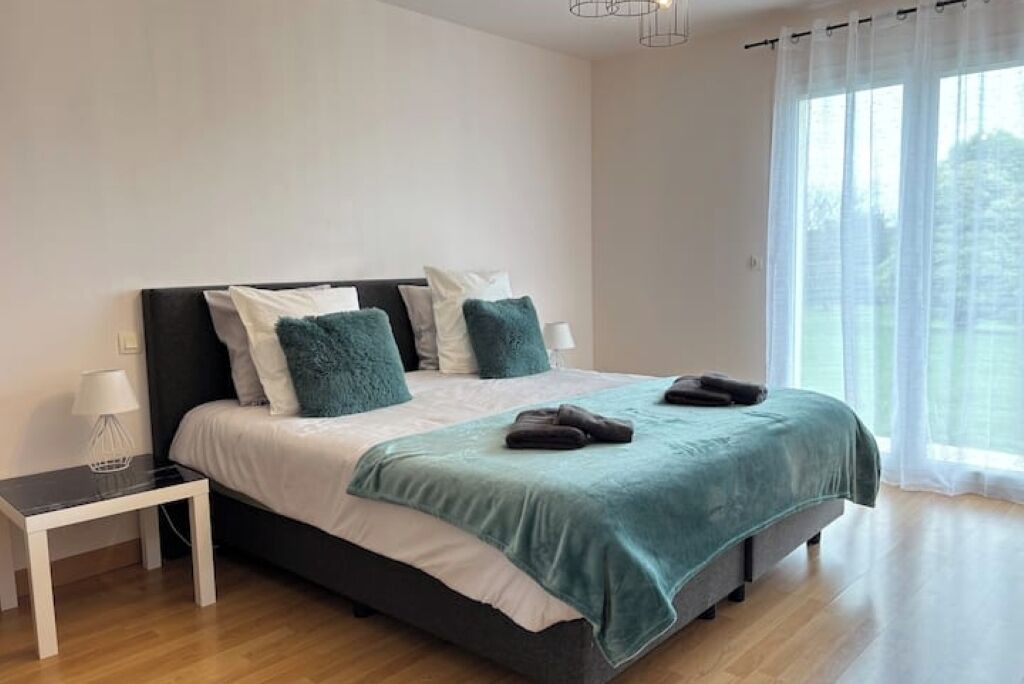 Photo of Bedroom in Tour-en-Bessin