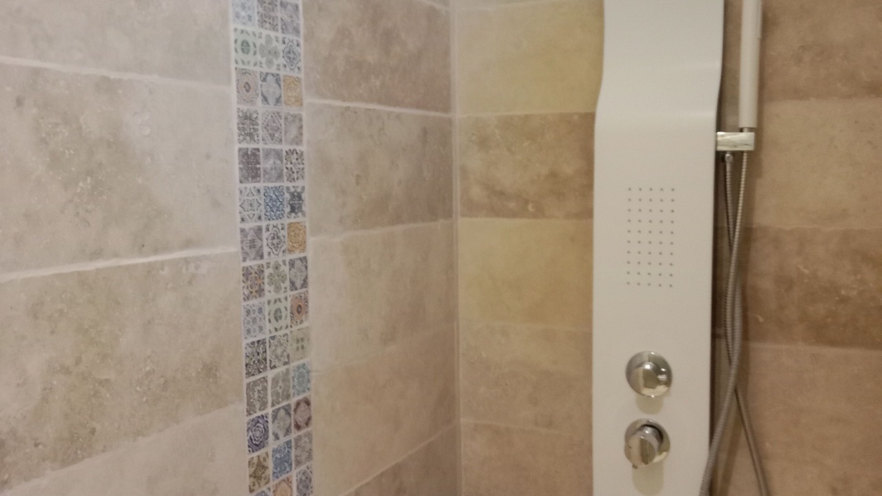 Photo of Bathroom in Villeneuve-sur-Vere