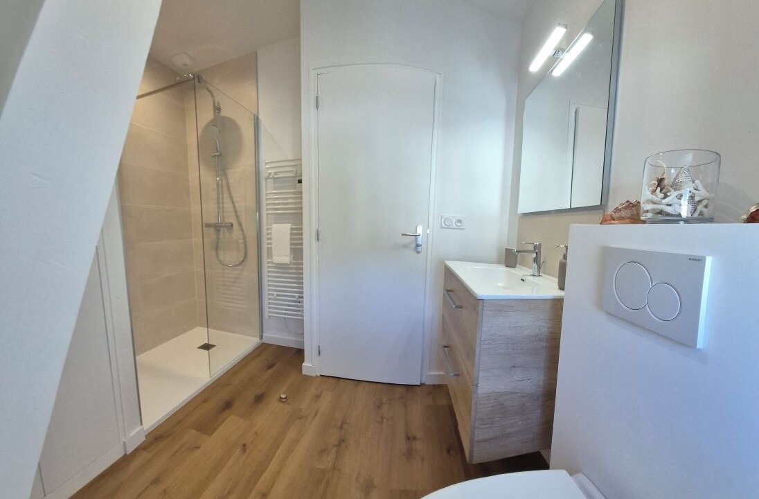 Photo of Bathroom in Saint-Lo-d'Ourville