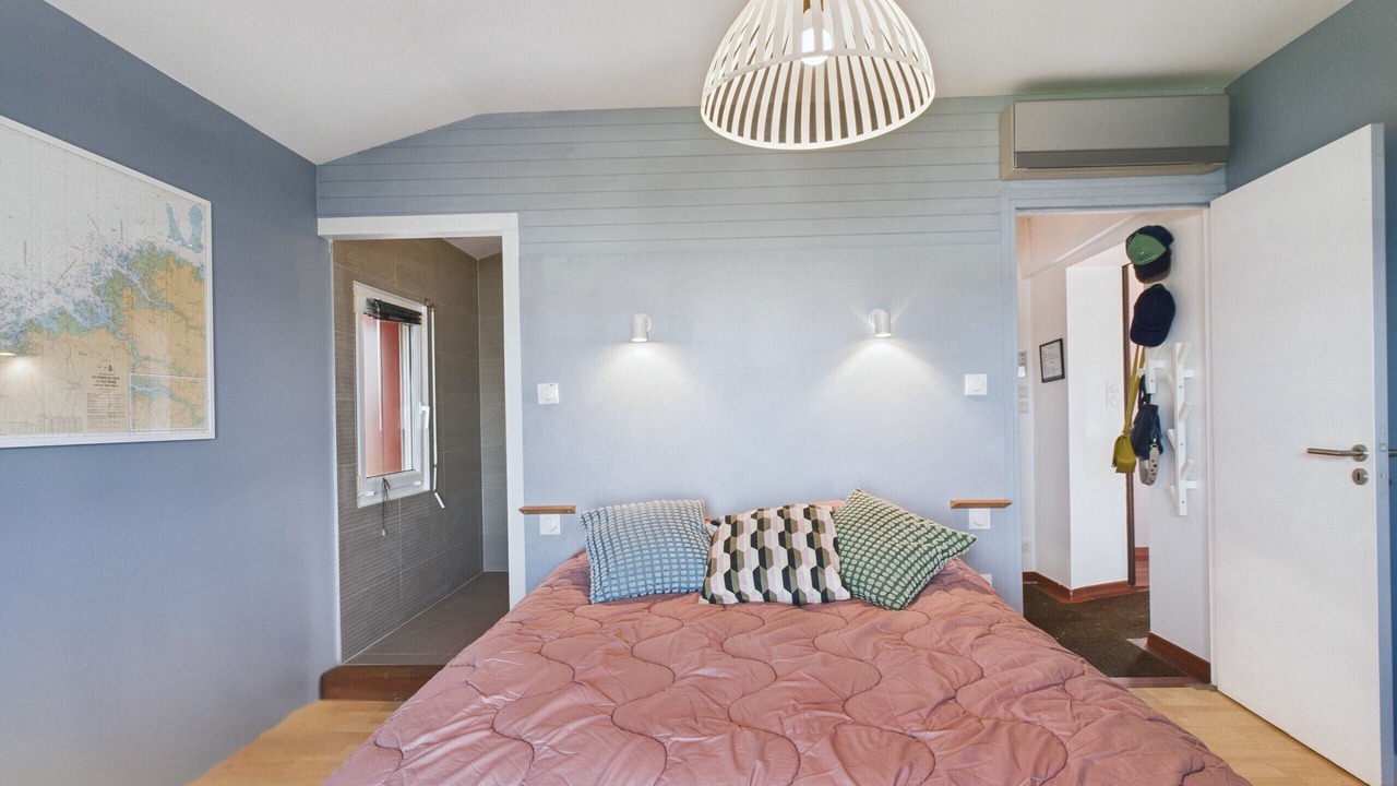 Photo of Bedroom in Plouguerneau