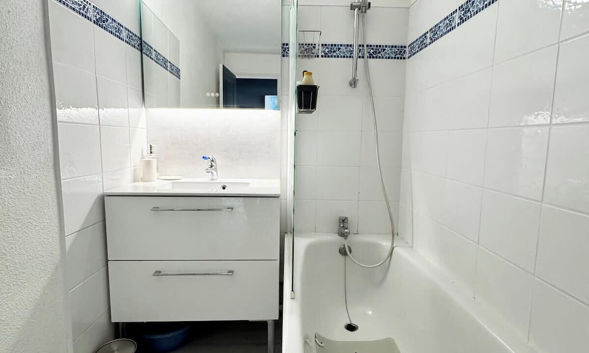 Photo of Bathroom in Guidel