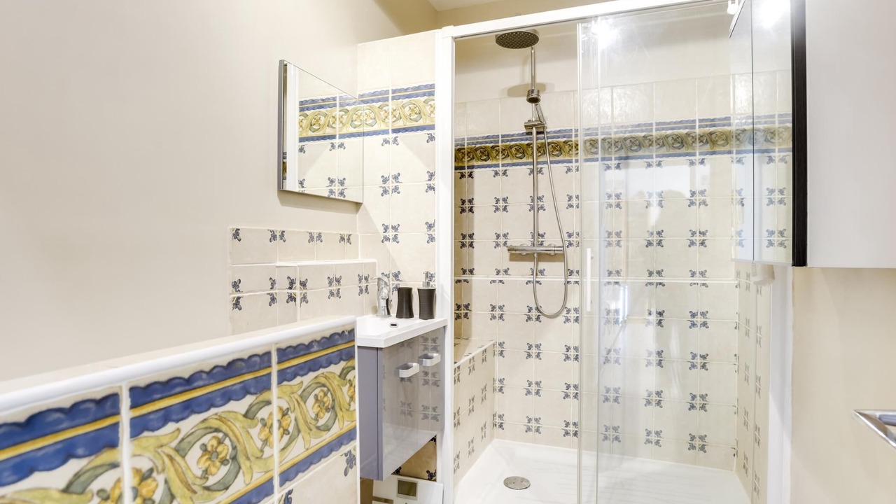 Photo of Bathroom in Croulebarbe