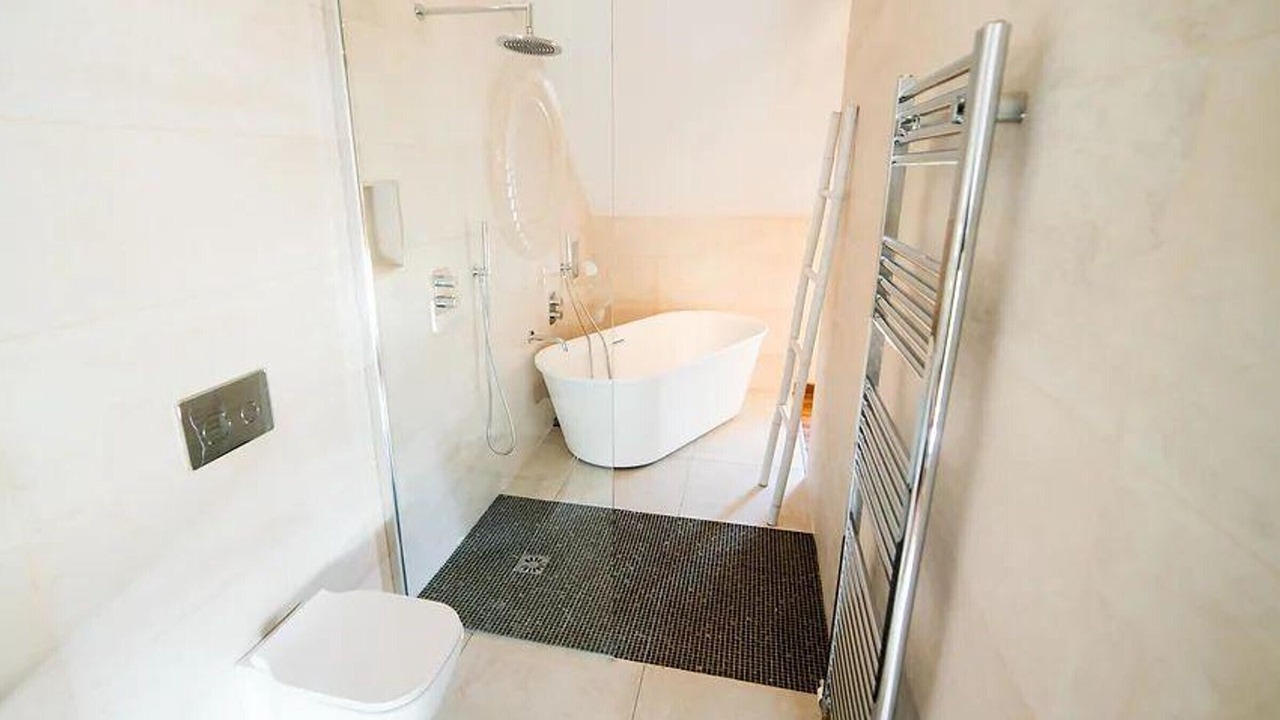 Photo of Bathroom in Grosville