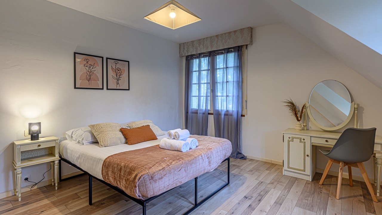 Photo of Bedroom in Surzur
