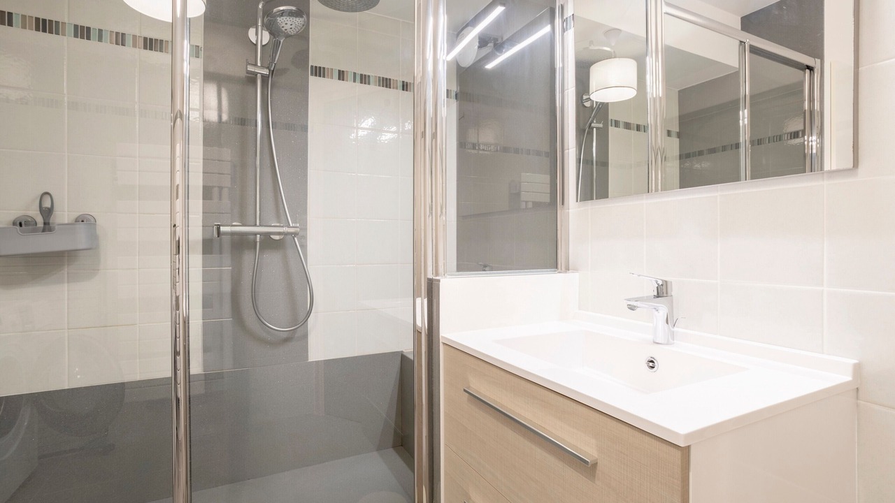 Photo of Bathroom in Penmarch