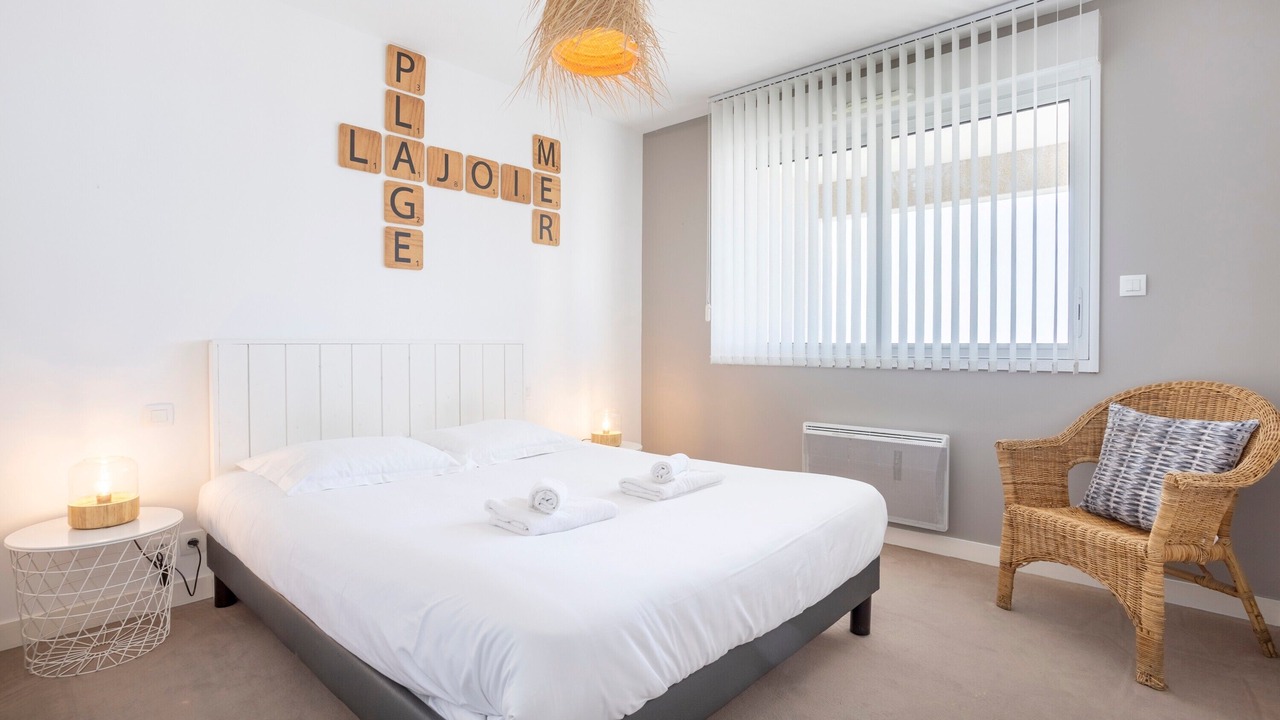 Photo of Bedroom in Penmarch