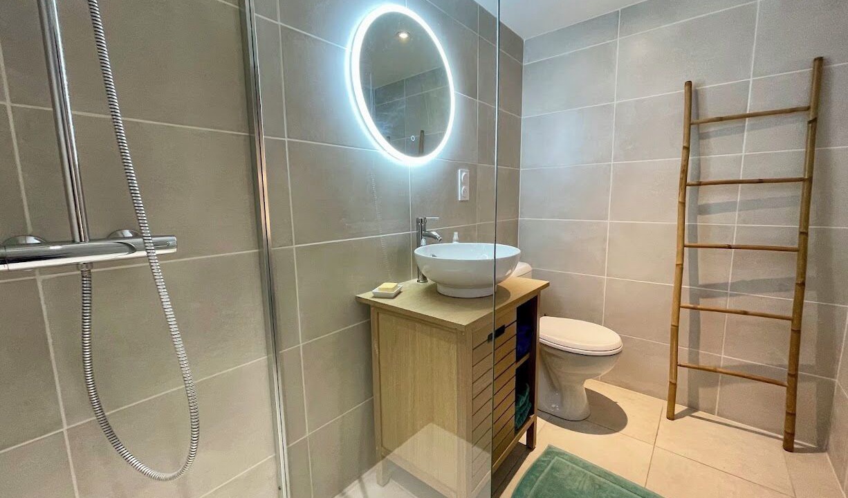 Photo of Bathroom in Sainte-Alauzie