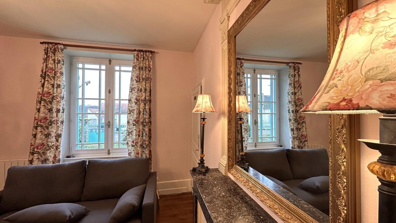 Photo of Livingroom in Lurcy-Levis