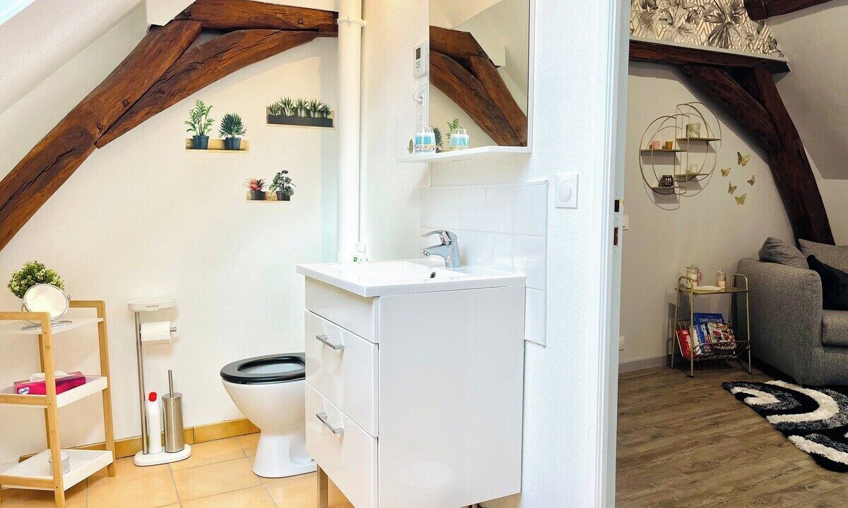 Photo of Bathroom in Saint-Hilaire-Saint-Mesmin