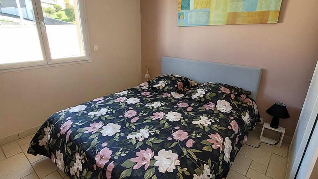 Photo of Bedroom in Buzy