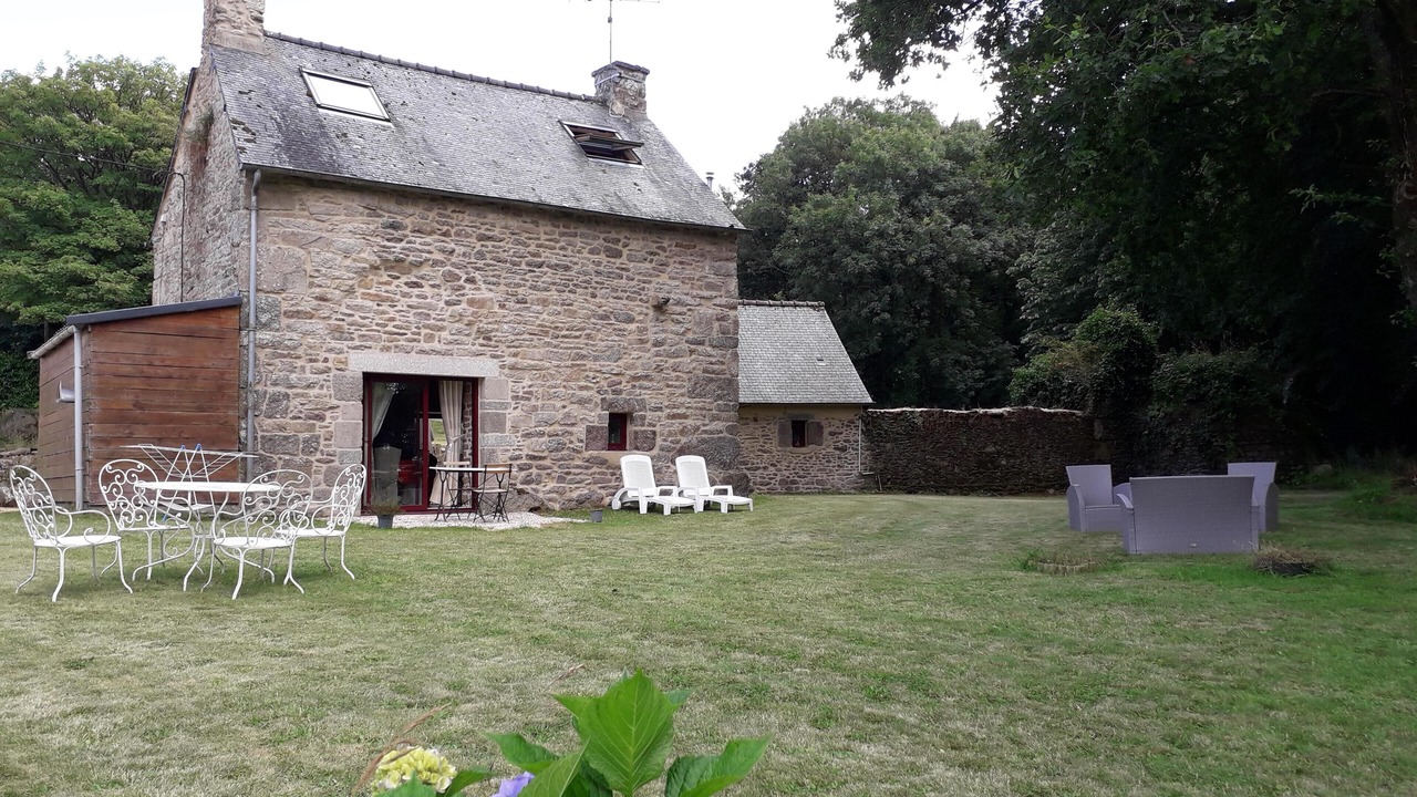 Photo of Outdoor in Saint-Gilles-Pligeaux