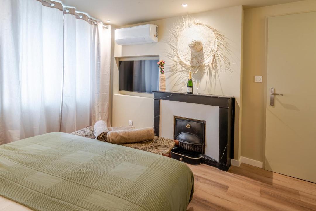 Photo of Bedroom in Saint-Victor-sur-Loire