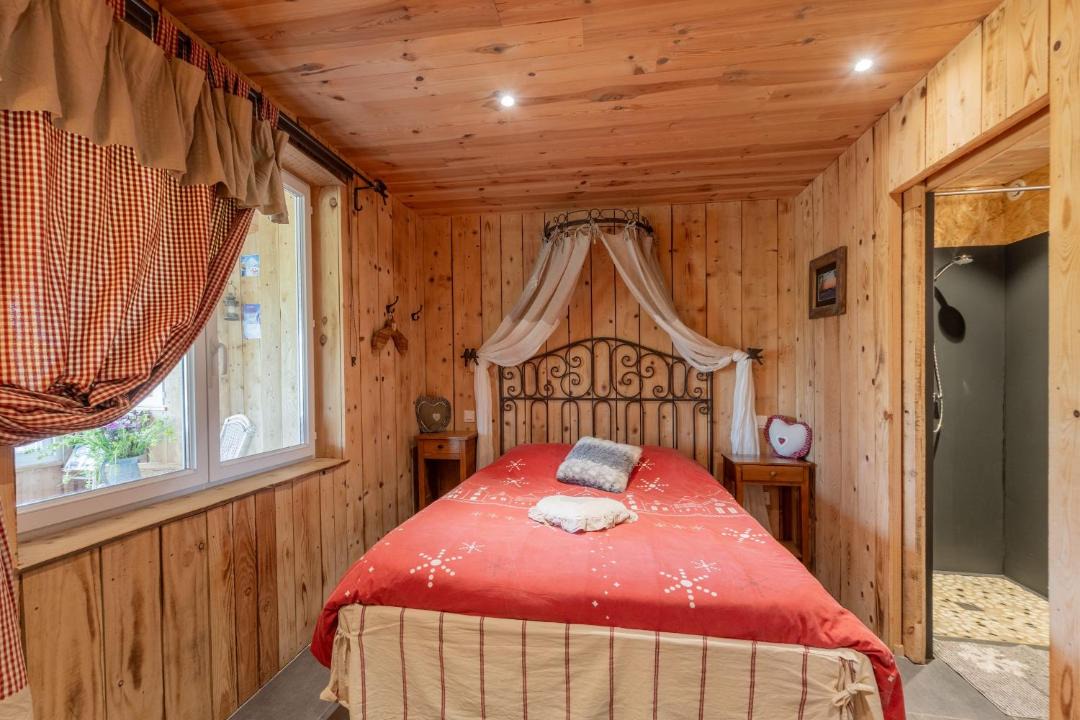 Photo of Bedroom in Les Estables