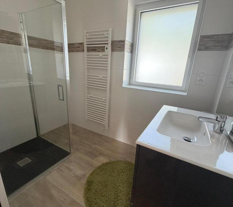 Photo of Bathroom in Molac