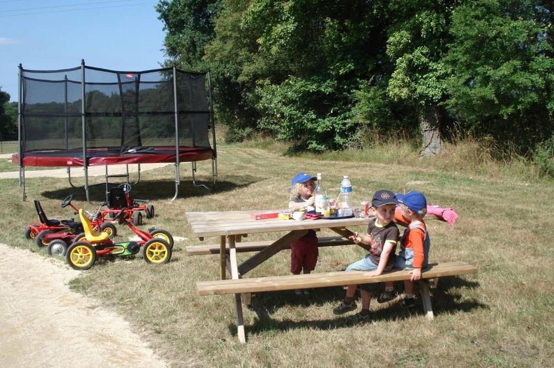 Photo of Others in Cohiniac