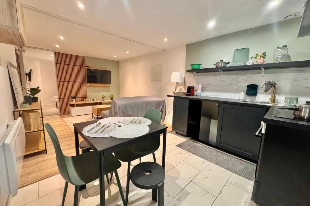 Photo of Kitchen in Crouttes-sur-Marne