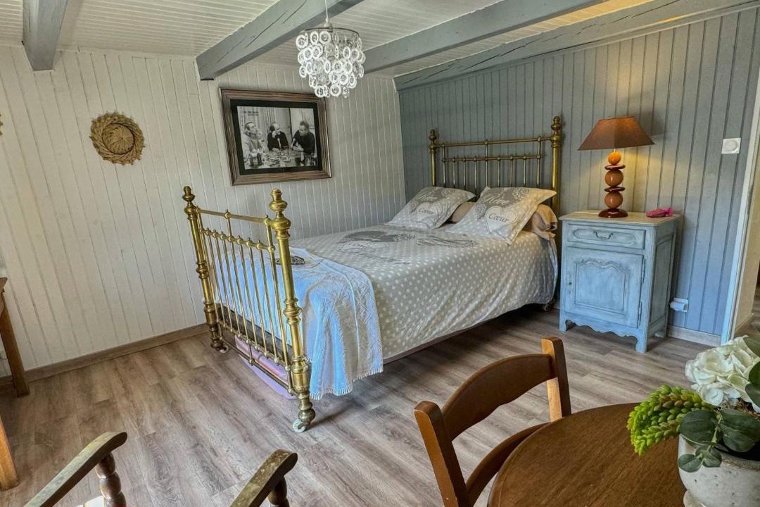 Photo of Bedroom in La Lanterne-et-les-Armonts