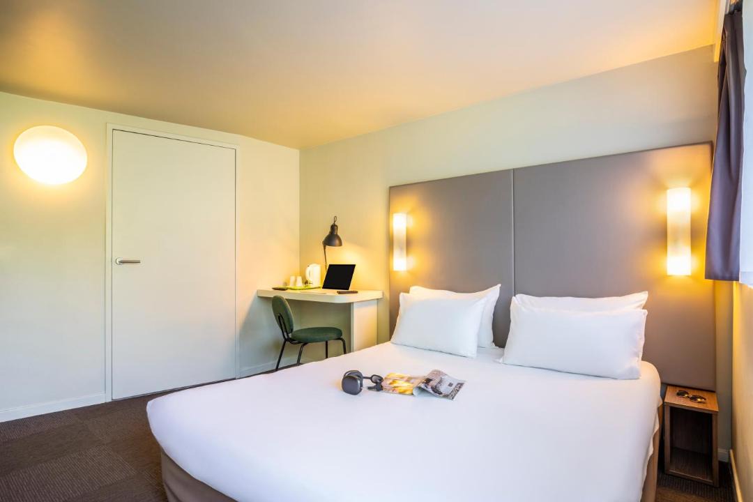 Photo of Bedroom in Dammarie Les Lys