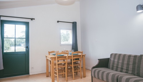 Traditional House, 2 Bedrooms, Terrace
