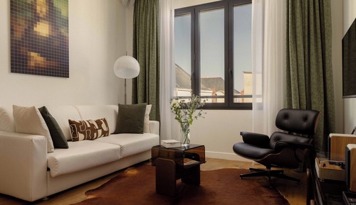 Premium Suite (Suite)