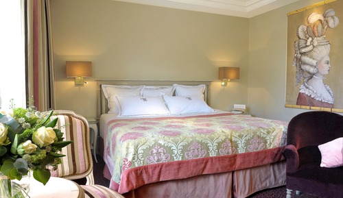 Prestige Room