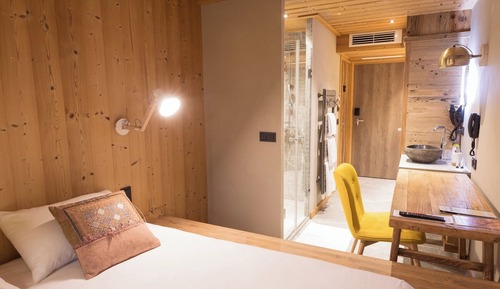 Standard Cabin (Pets not allowed)