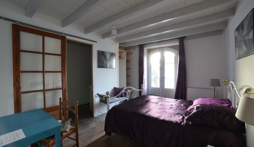 Classic Double Room (Artiste)