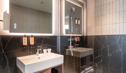 Deluxe Room, 1 Double Bed, Bay View