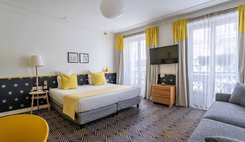 Quadruple Room - Free soft minibar, courtesy tray, Chromecast - Digital press