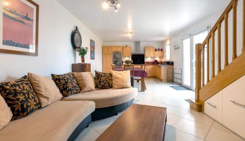 Four-Bedroom Deluxe Home - Oceanfront