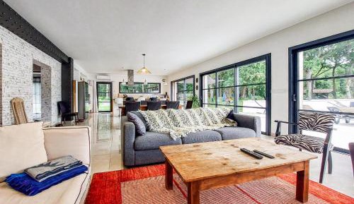 Seven-Bedroom House