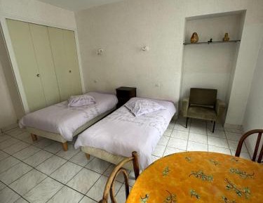Studio Apartment