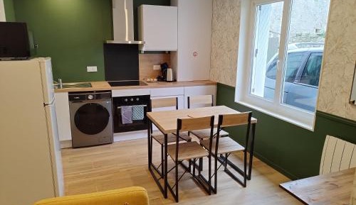 Superior One-Bedroom Apartment