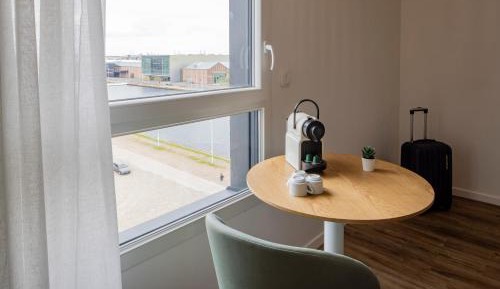 Executive Studio (One Double Bed and Sofa Bed for 1 person)