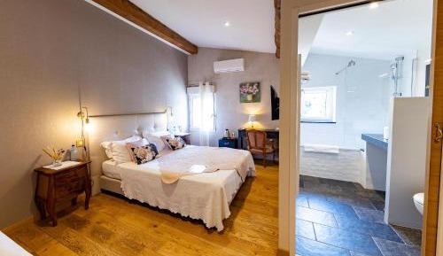 Triple Room with Garden View