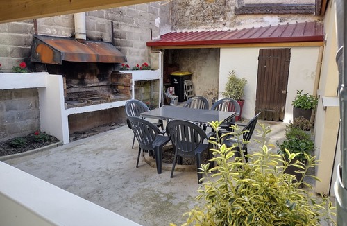 Esbly Apartment | House With Private Terrace Near Disneyland