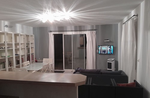 Moulin a Vent Apartment | Apartment with garden close to beach roads and town center