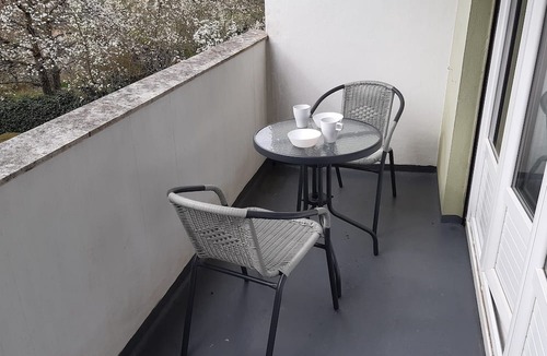 Thorigny-sur-Marne Apartment | Paris Olympics / JO - 360 sq. ft. 2-room furnished apartment