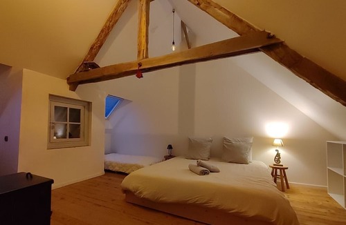 Kernascleden Apartment | Appartement Spacieux Dans Ancienne Bâtisse Bretonne